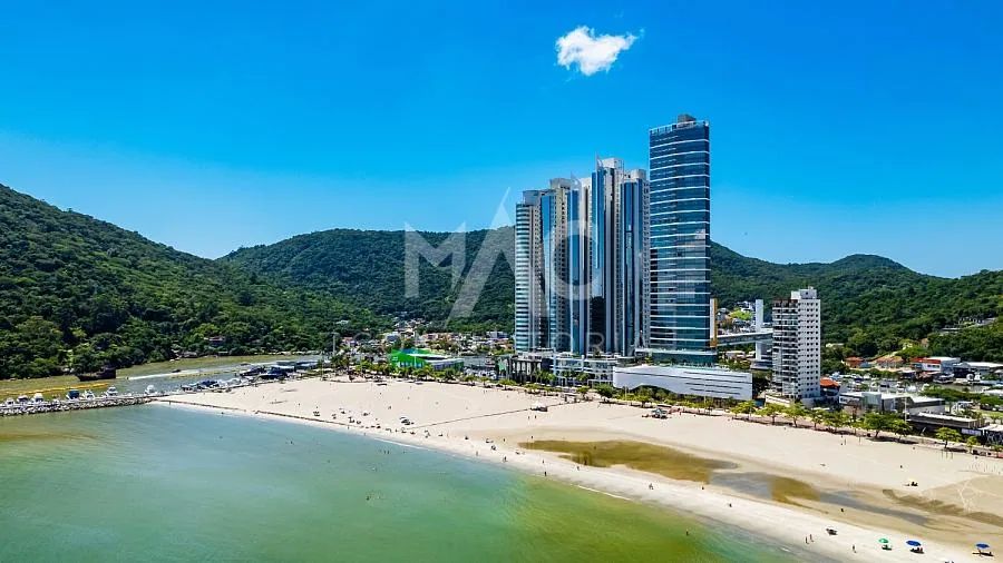 Apartamento no Edifício Pharos