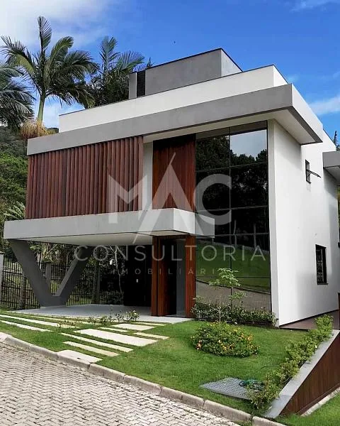 Casa no Condomínio Bosque de Taquaras