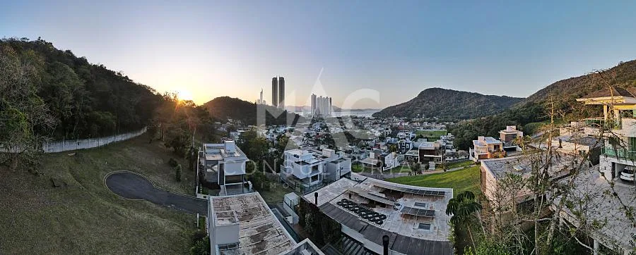 Terreno no Condomínio Bella Vista
