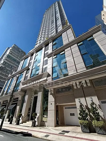 Apartamento no Edifício Parigi Reisidenza